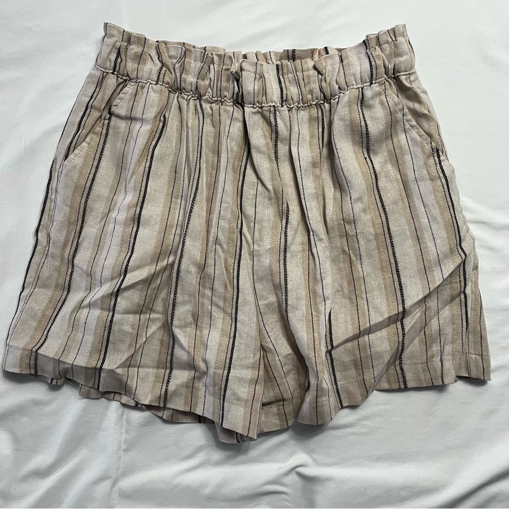NWT Love Tree Linen Blend Paperbag Shorts Striped High Rise Beige M